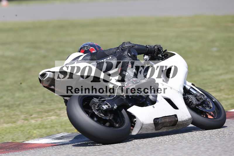 /44 09.08.2025 Plüss Moto Sport ADR/Freies Fahren/backside